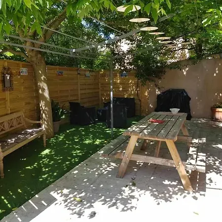 Le Petit St Jean *